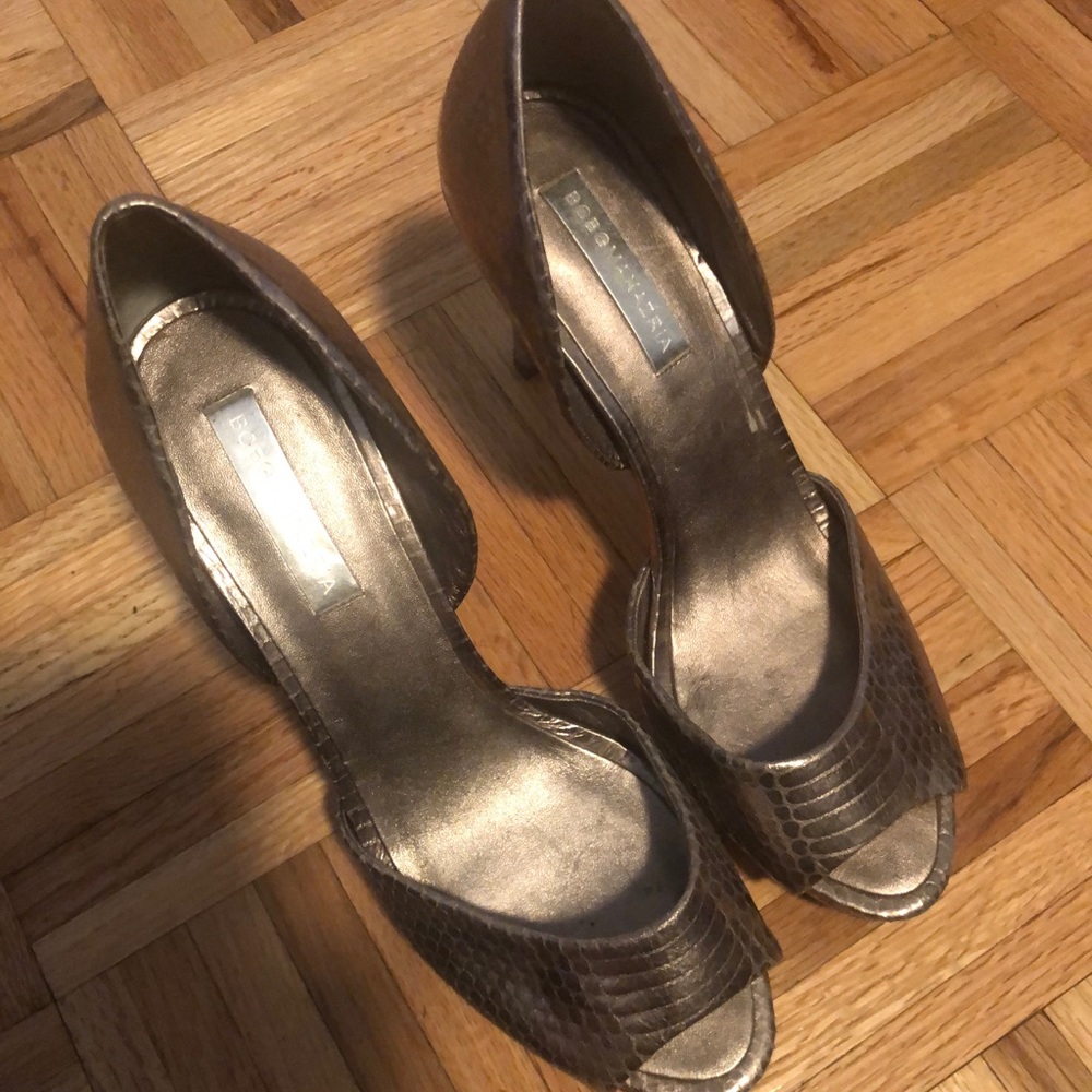 BCBG Maxazria pumps